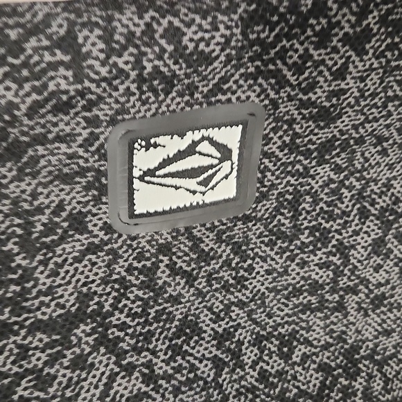 Volcom Mod-Tech Men's sz 30 waist w/drawstring one right pocket Shorts - Picture 2 of 6